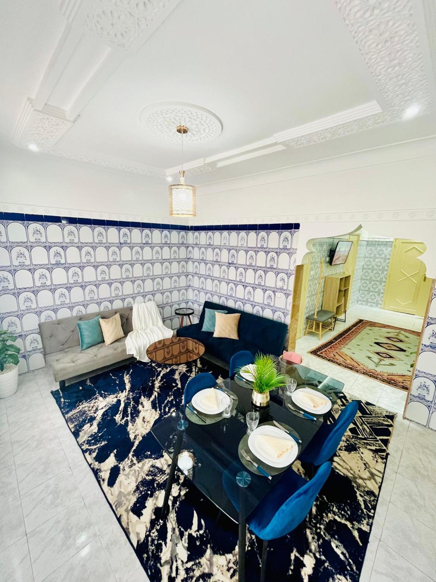 Apartment With Ac, Patio And Rooftop Appartement Climatise Avec Patio Et Toit Terrasse Marrakesh Exterior photo
