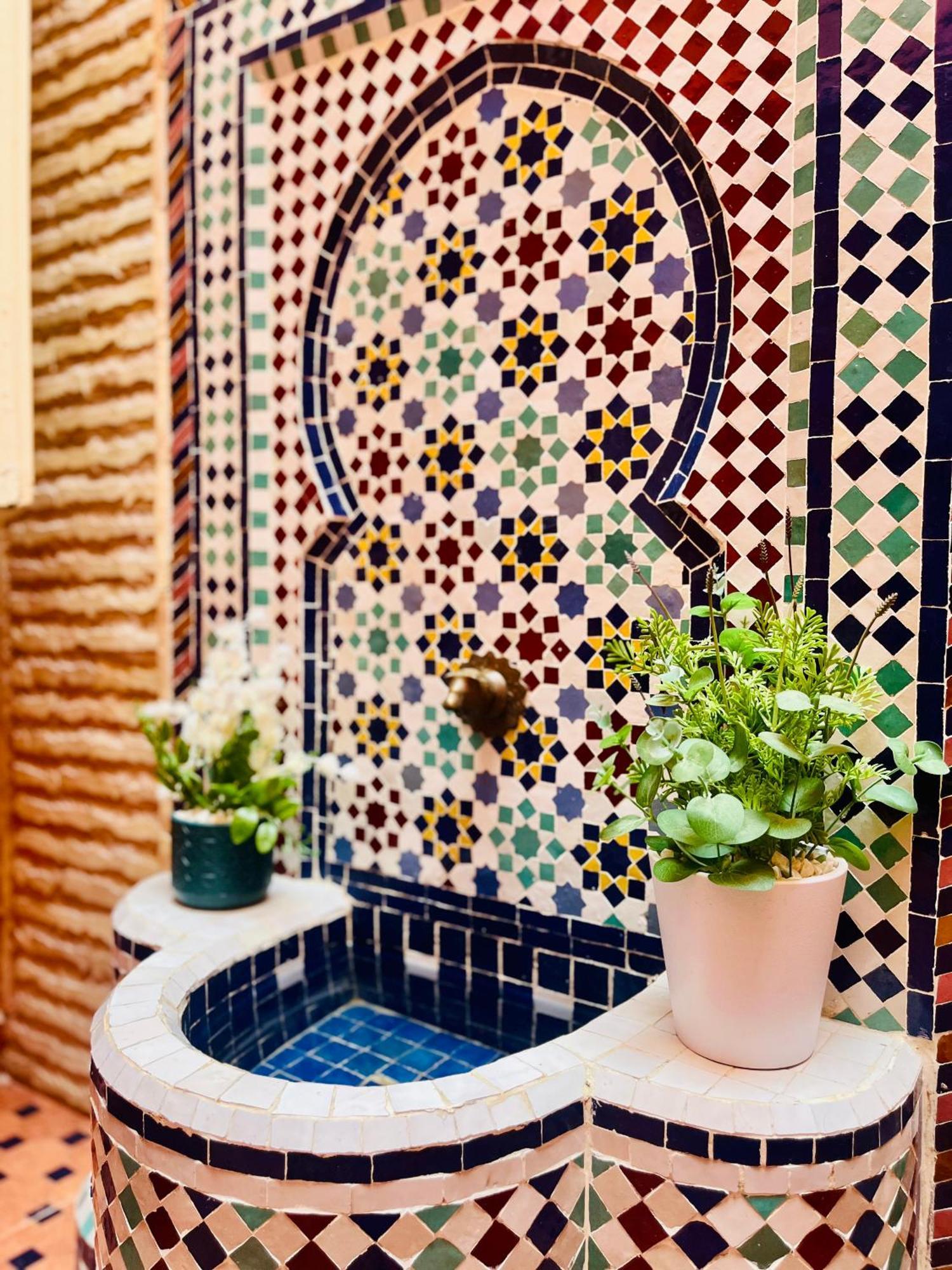 Apartment With Ac, Patio And Rooftop Appartement Climatise Avec Patio Et Toit Terrasse Marrakesh Exterior photo