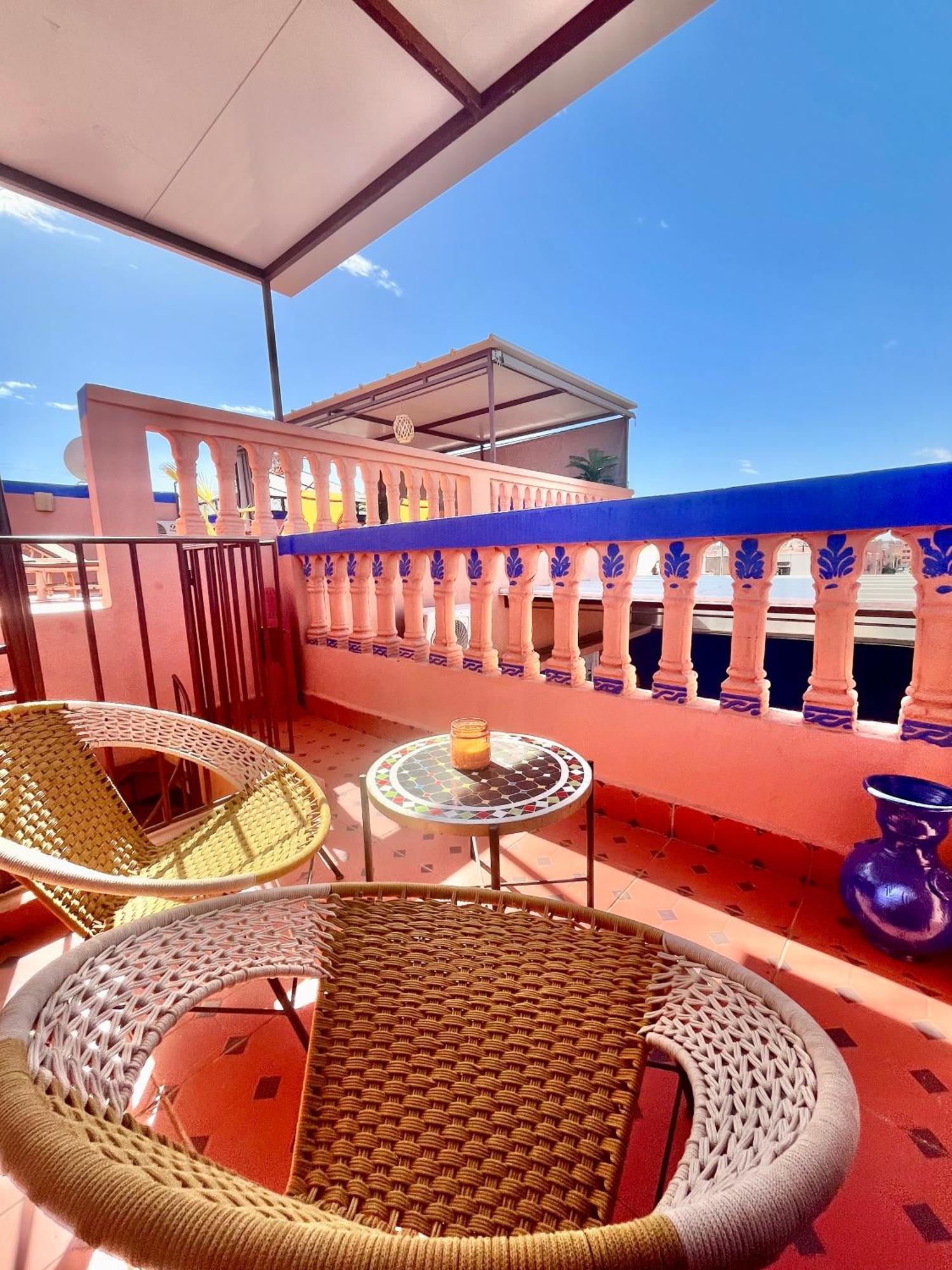 Apartment With Ac, Patio And Rooftop Appartement Climatise Avec Patio Et Toit Terrasse Marrakesh Exterior photo